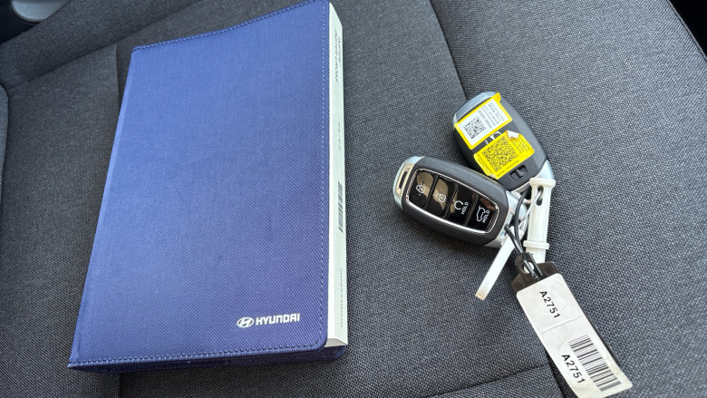 Hyundai INSTER 85kW 02 49kWh 5dr Auto Electric Hatchback